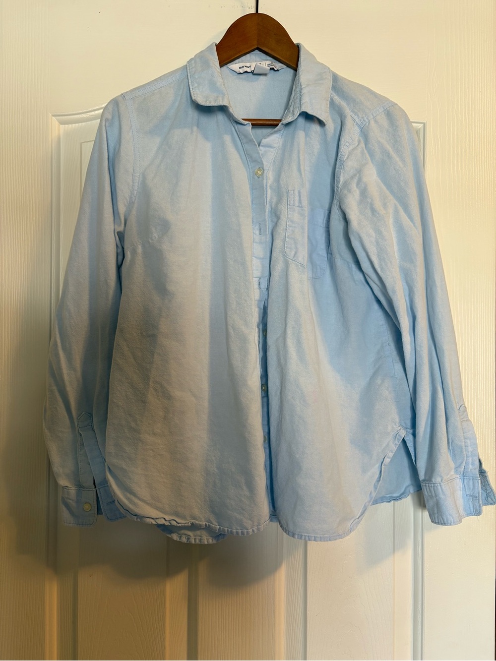Light Blue Women’s Casual Button-Up Shirt